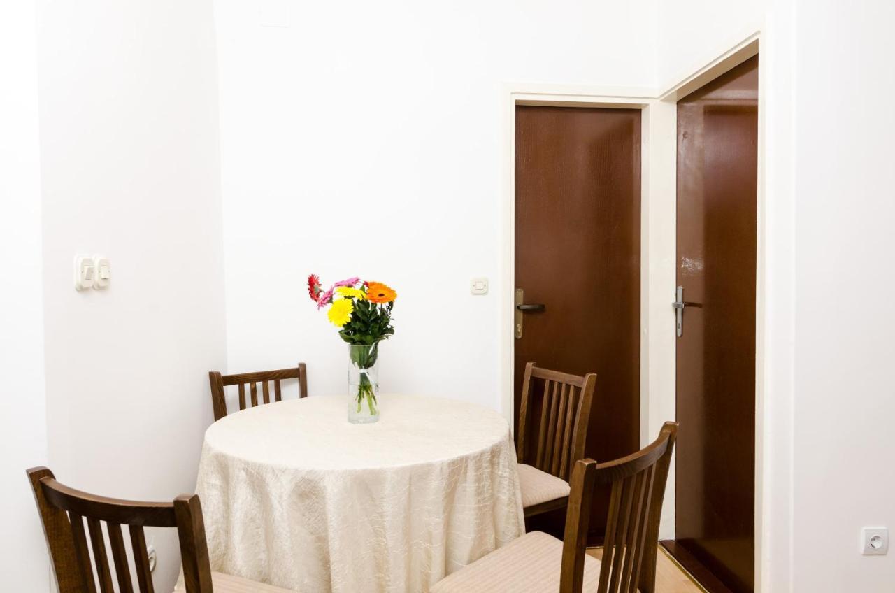 Apartment Amela Дубровник Екстериор снимка